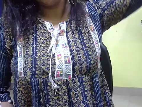 Your cutiepie  online show from October 27, 2025, 4:16 am