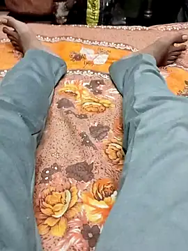 Yashkumar 0697 online show from February 12, 2025, 7:45 pm