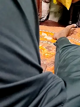 Yashkumar 0697 online show from February 13, 2025, 8:13 pm