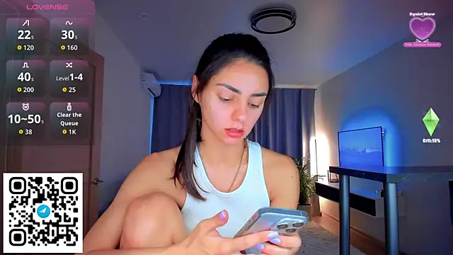 EmiliaZen online show from September 24, 2025, 12:08 pm