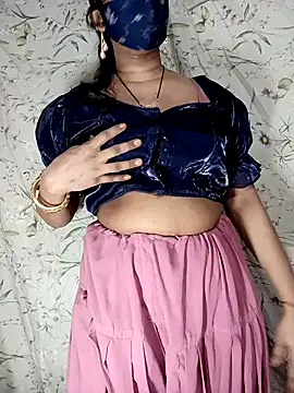 Snapshot of Crazybhabhi chatting on May 2, 2026, 9:42 pm Crazybhabhi online show from May 2, 2026, 9:42 pm