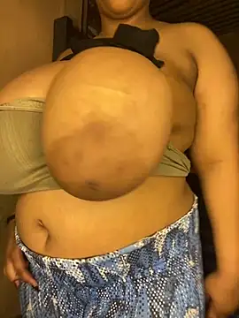 NonoGotBoobies online show from November 17, 2025, 8:20 am