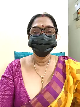 Snapshot of niiveditha chatting on February 20, 2025, 6:02 pm niiveditha online show from February 20, 2025, 6:02 pm