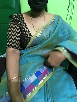 Snapshot of niiveditha chatting on March 17, 2025, 12:46 pm niiveditha online show from March 17, 2025, 12:46 pm