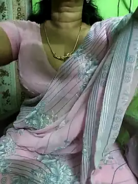 Snapshot of niiveditha chatting on March 20, 2025, 8:53 am niiveditha online show from March 20, 2025, 8:53 am