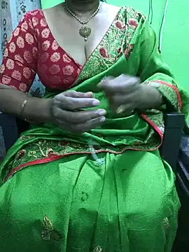 niiveditha online show from November 23, 2025, 8:03 am