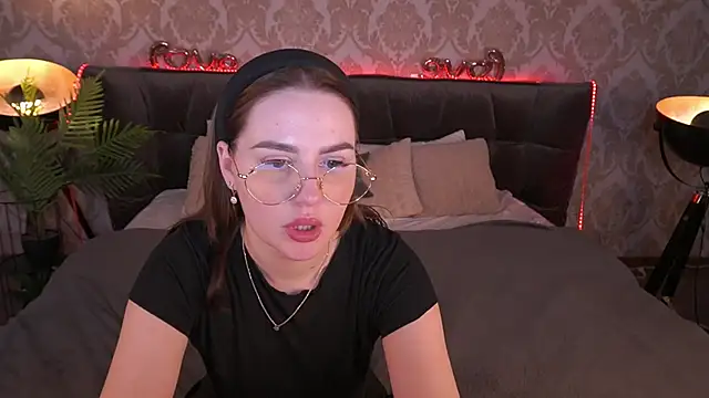 DivineJass online show from February 27, 2025, 3:25 am