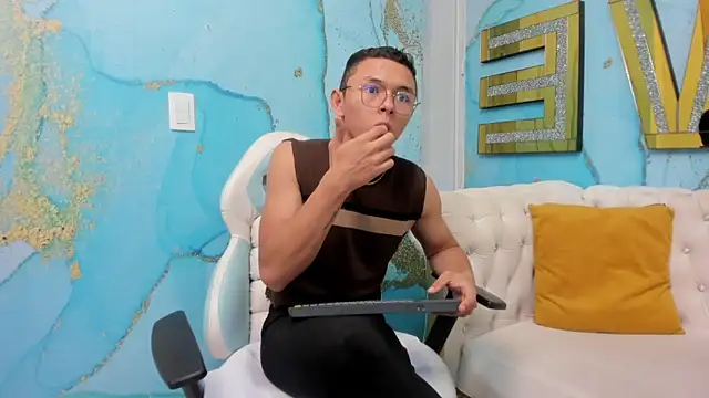 Andy dior18 online show from February 9, 2025, 1:11 am