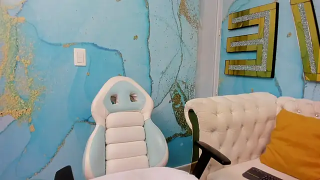 Andy dior18 online show from February 14, 2025, 2:07 am
