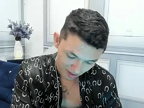 Andy dior18 online show from September 8, 2025, 10:20 pm