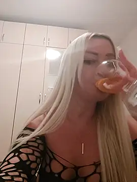 visnjica online show from November 15, 2025, 10:26 pm