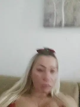 visnjica online show from December 18, 2025, 6:25 pm