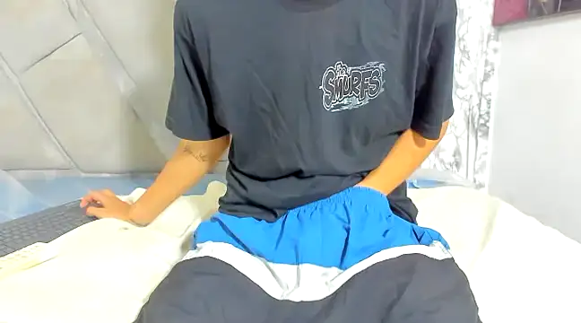 Snapshot of LucioDelDuque chatting on February 21, 2025, 3:45 am LucioDelDuque online show from February 21, 2025, 3:45 am