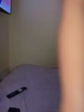 Snapshot of Laura-Khalifa chatting on November 23, 2025, 10:09 pm Laura-Khalifa online show from November 23, 2025, 10:09 pm