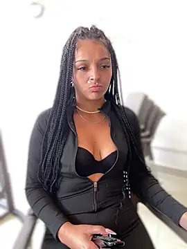 Snapshot of Dulce__Boyd chatting on March 3, 2026, 1:50 pm Dulce Boyd online show from March 3, 2026, 1:50 pm