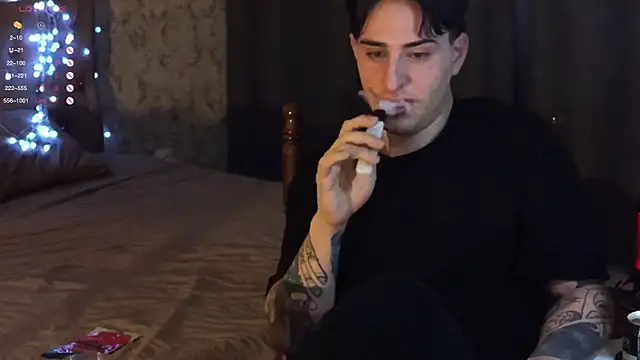 dark-willoww online show from February 9, 2025, 2:07 pm