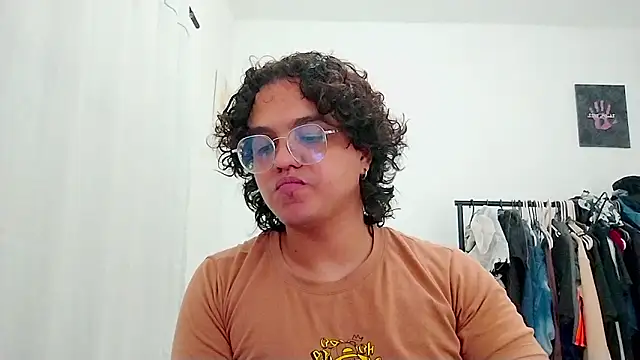 Diane blossom online show from April 17, 2026, 9:18 pm