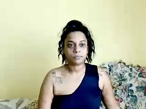 1fiestyalpha online show from November 23, 2025, 6:24 am