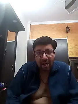 Snapshot of innocentboy1987 chatting on February 25, 2025, 6:36 am innocentboy1987 online show from February 25, 2025, 6:36 am