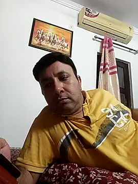 Snapshot of innocentboy1987 chatting on September 11, 2025, 9:20 am innocentboy1987 online show from September 11, 2025, 9:20 am