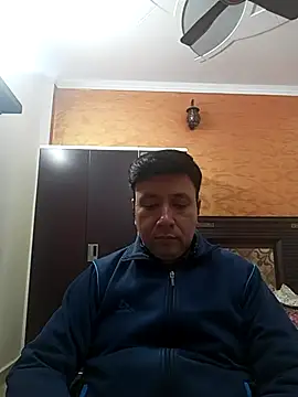 Snapshot of innocentboy1987 chatting on November 26, 2025, 4:46 am innocentboy1987 online show from November 26, 2025, 4:46 am