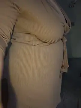 Snapshot of Luna_Echo chatting on February 13, 2025, 8:13 pm Luna Echo online show from February 13, 2025, 8:13 pm