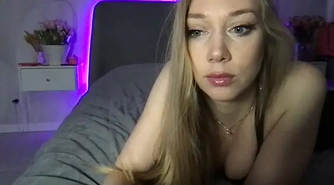 Snapshot of Engel_13 chatting on March 11, 2025, 9:34 am Engel 13 online show from March 11, 2025, 9:34 am
