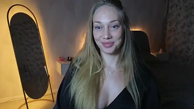 Snapshot of Engel_13 chatting on November 27, 2025, 6:21 pm Engel 13 online show from November 27, 2025, 6:21 pm