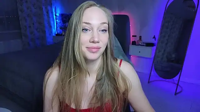 Snapshot of Engel_13 chatting on May 15, 2026, 7:10 pm Engel 13 online show from May 15, 2026, 7:10 pm