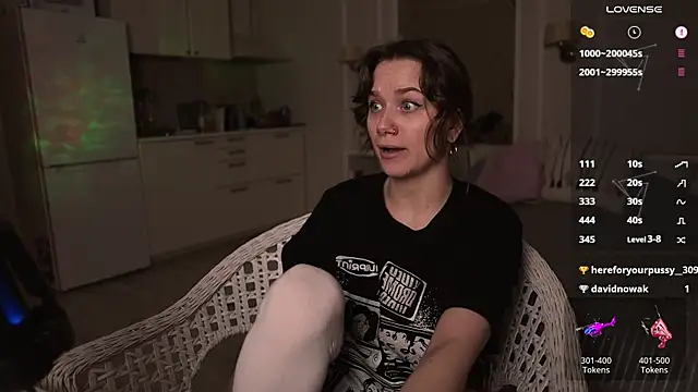 alexa feels  online show from February 14, 2025, 8:59 pm