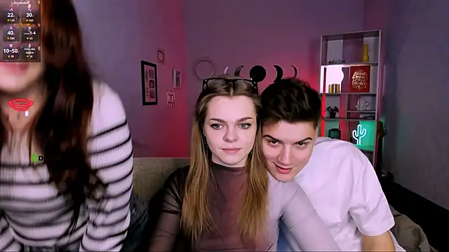 catherine kitty online show from November 23, 2025, 8:19 pm