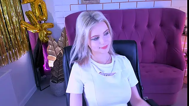 LeonaStane online show from March 1, 2025, 7:59 pm