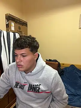 kjccuboy2000 online show from February 6, 2025, 10:32 pm