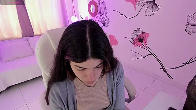 Isabela Fiorelli online show from April 16, 2026, 1:12 pm