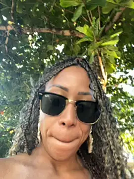 Snapshot of dianagolley420 chatting on March 8, 2025, 8:03 pm dianagolley420 online show from March 8, 2025, 8:03 pm