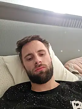 ademandjulia online show from February 15, 2026, 3:09 pm