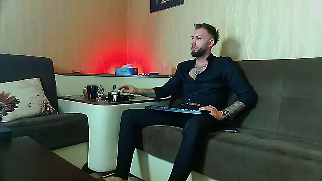 JamieNoxus online show from March 14, 2025, 11:32 pm