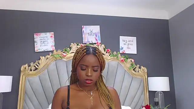 LindaBird online show from February 23, 2025, 9:16 pm