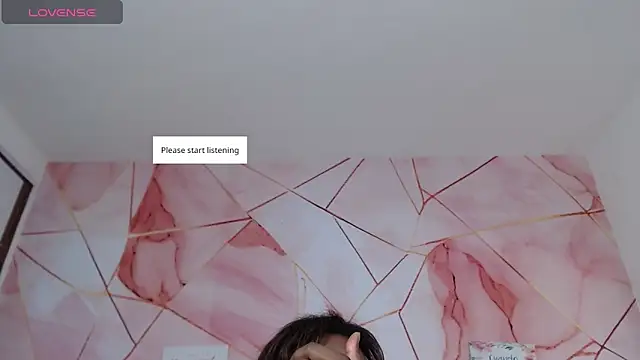 LindaBird online show from March 3, 2026, 8:48 pm