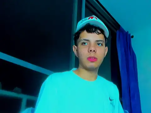 Alessandro 1610 online show from November 14, 2025, 5:17 am