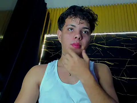 Snapshot of Alessandro_1610 chatting on July 3, 2026, 7:59 am Alessandro 1610 online show from July 3, 2026, 7:59 am