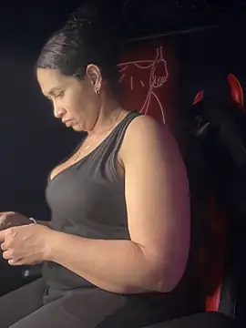 Carola-Ross online show from March 17, 2025, 2:08 am