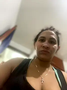 Carola-Ross online show from November 4, 2025, 5:34 pm