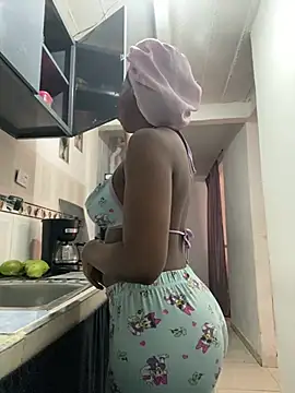 Snapshot of blackgril12 chatting on July 31, 2026, 1:32 pm blackgril12 online show from July 31, 2026, 1:32 pm