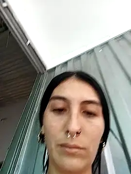 single mother indecent online show from September 20, 2025, 1:23 pm