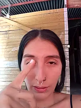 single mother indecent online show from November 16, 2025, 2:44 pm