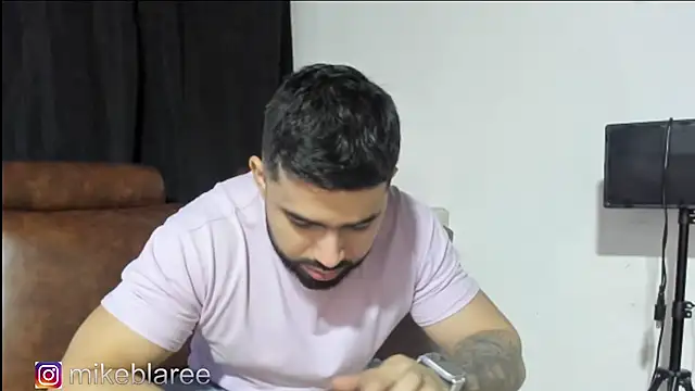 mikeblaree online show from November 17, 2025, 4:57 pm