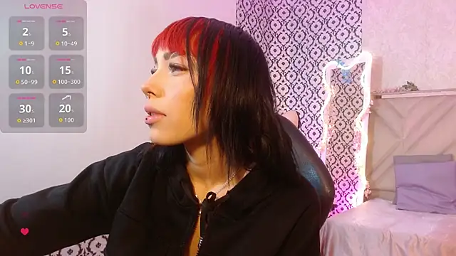 Snapshot of Issa_tay1 chatting on June 4, 2026, 3:12 am Issa tay1 online show from June 4, 2026, 3:12 am