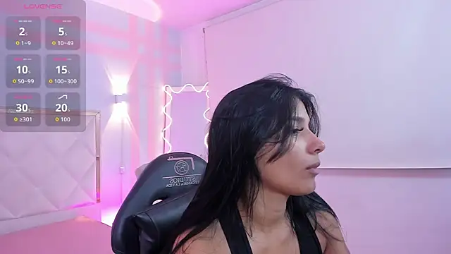Snapshot of Gaby_tay1 chatting on May 5, 2026, 3:25 am Gaby tay1 online show from May 5, 2026, 3:25 am