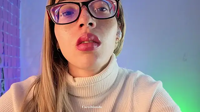 Carolblonde online show from December 3, 2025, 1:02 am